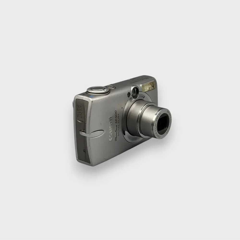 Canon PowerShot SD500 Digital Camera | 7.1MP | Silver